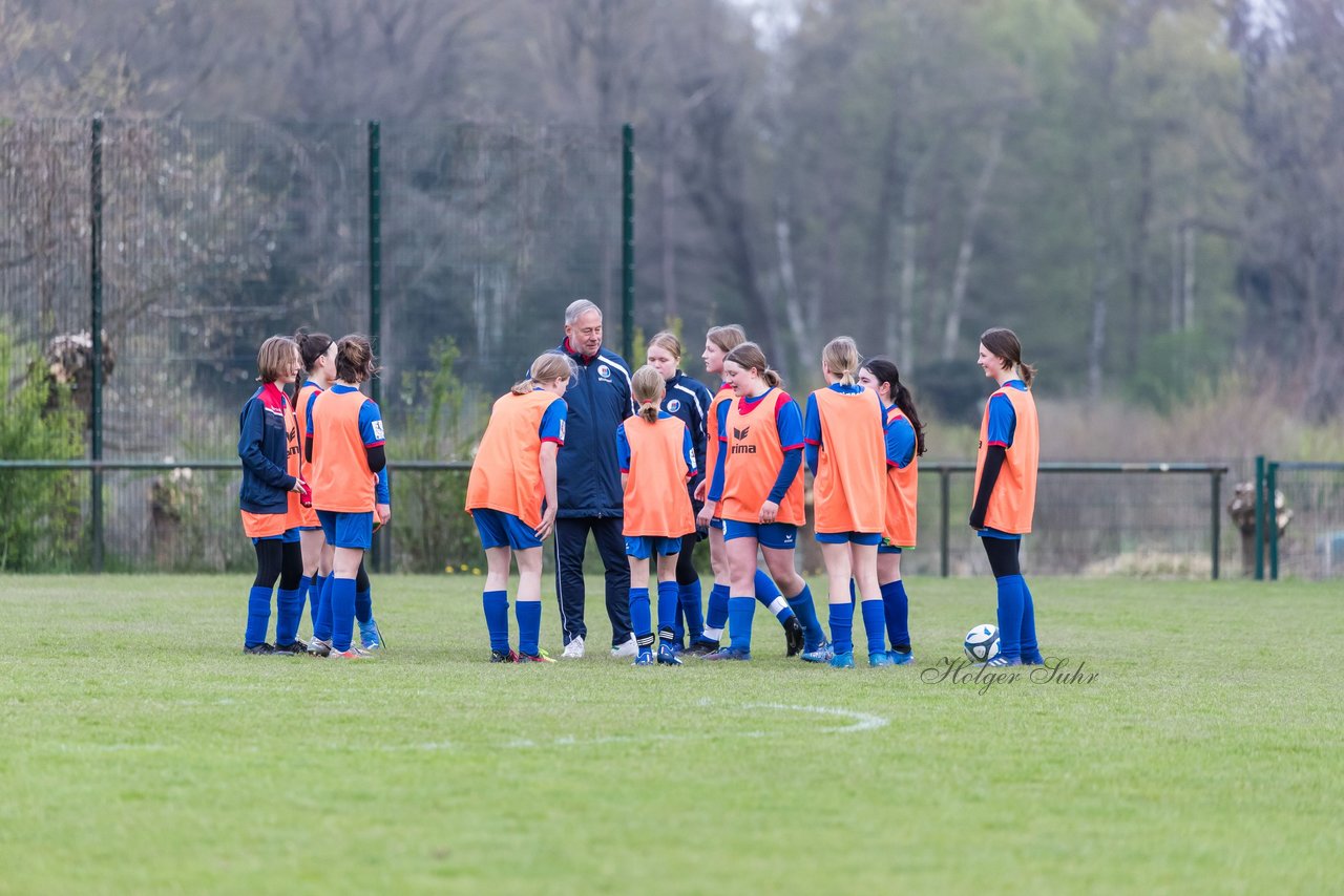 Bild 325 - wCJ VfL Pinneberg - Alstertal-Langenhorn : Ergebnis: 0:8